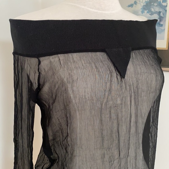 2/40$ 🛍 Off shoulder black transparent long sleeve - Picture 2 of 3